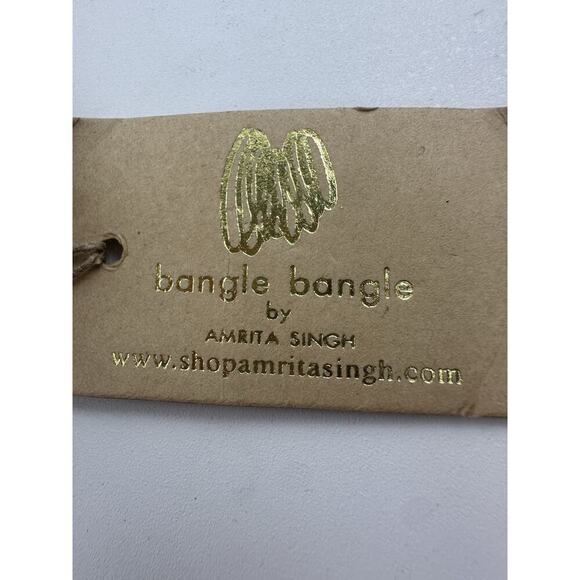 Carved Wooden Bracelet - Picture 7 of 8